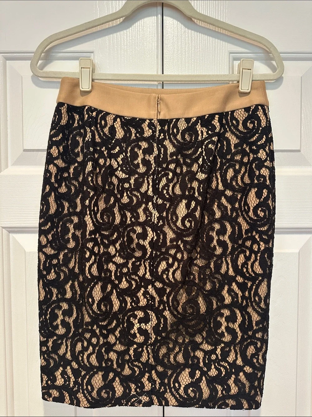 LOFT Black Lace Overlay Pencil Skirt size 4
